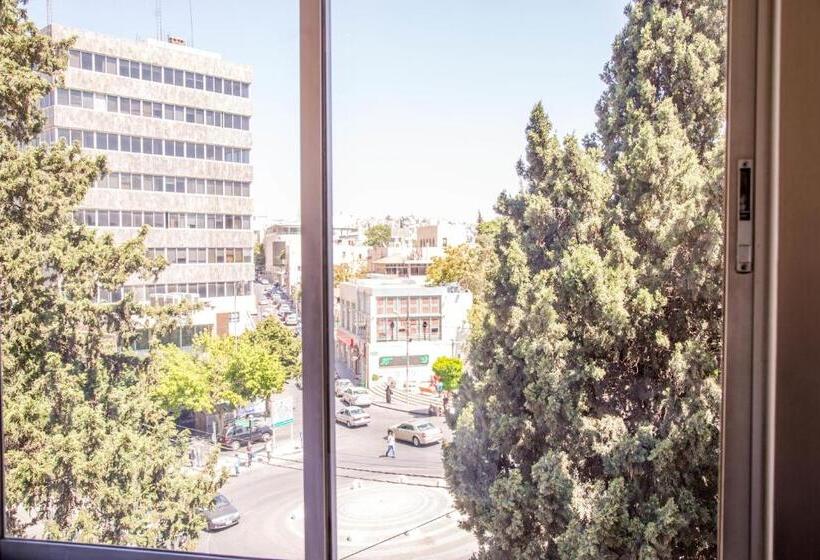 Deluxe Suite King Bed, Antika Amman