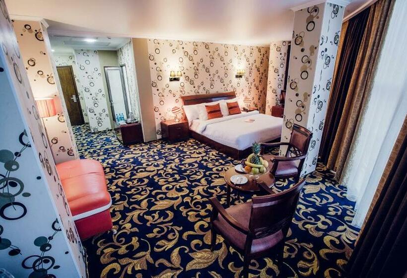 سوییت جونیور, Aria Hotel Chisinau