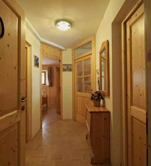 آپارتمان 2 خوابه, Bachlaufen Haus