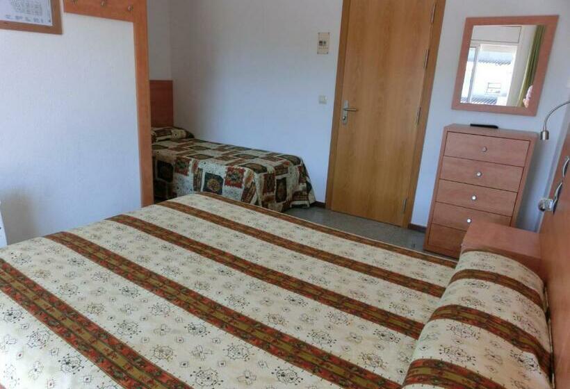 スタンダードトリプルルーム, Can Català