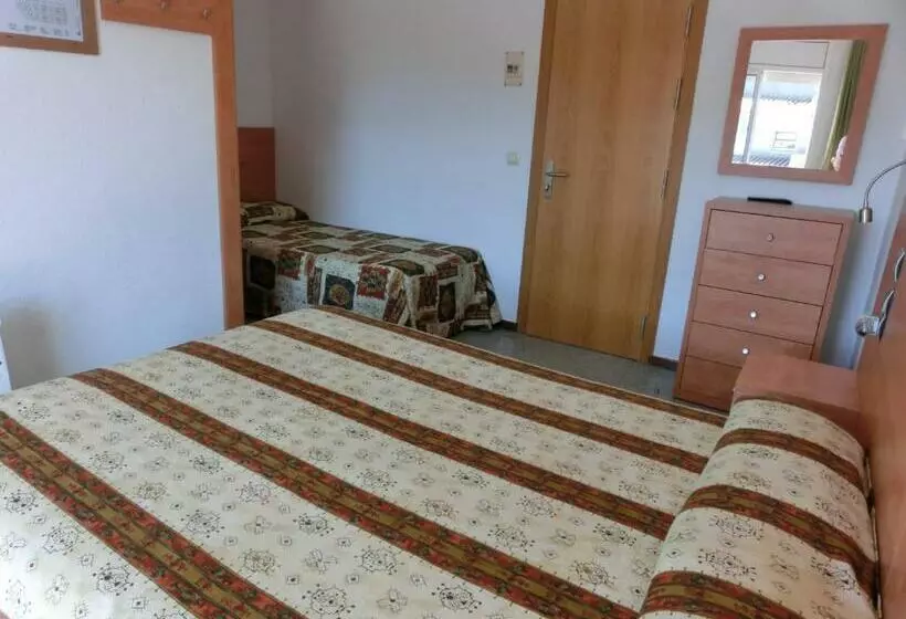3-Bett-Standardzimmer, Can Català