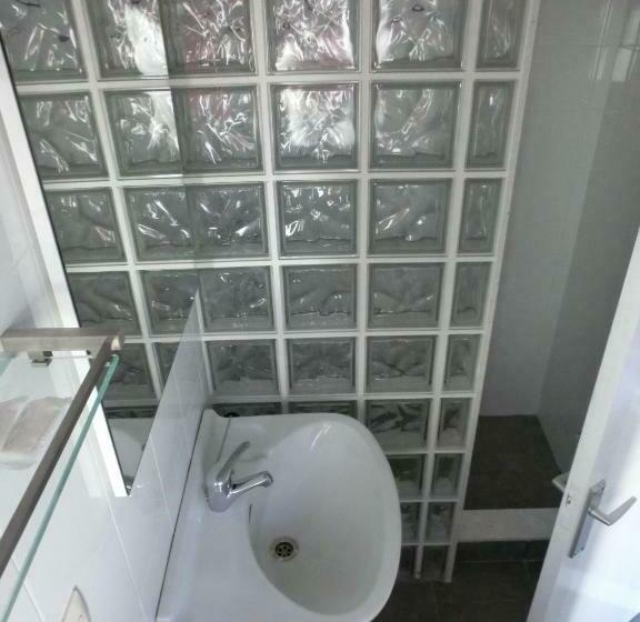 スタンダードルーム, Can Català