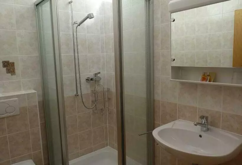 Standard-huone Parveke, Chalet Des Alpes