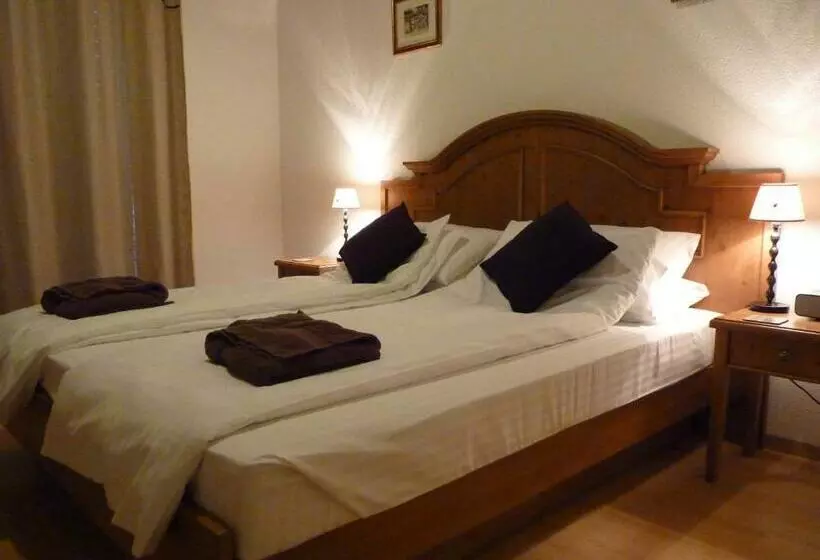 Standard-huone Parveke, Chalet Des Alpes