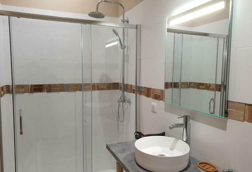 Номер Стандарт, Logis Domaine De Peyrolade