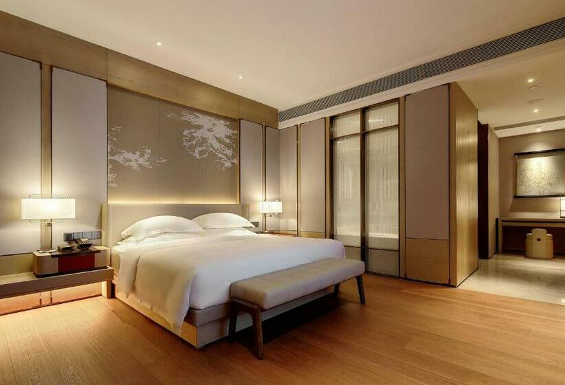 Номер Executive Кровать Кинг, Dongguan Dongcheng International Hotel Free Shuttle Bus To Canton Fair Exhibition Center During Ca