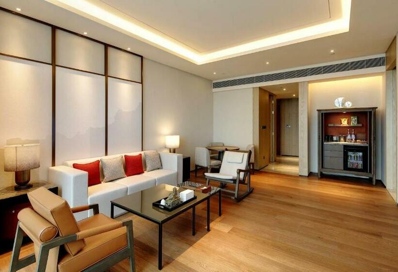 Президентский Люкс, Dongguan Dongcheng International Hotel   Free Shuttle Bus To Canton Fair Exhibition Center During Ca