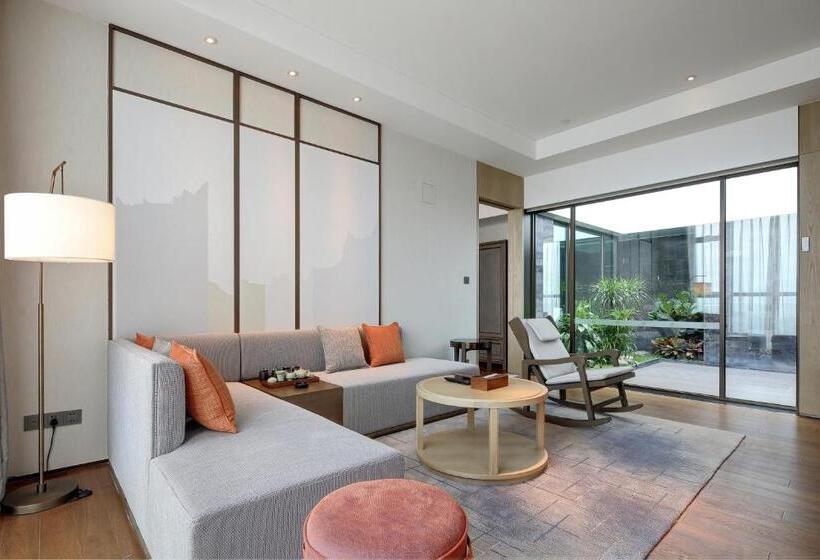 Люкс, Dongguan Dongcheng International Hotel   Free Shuttle Bus To Canton Fair Exhibition Center During Ca