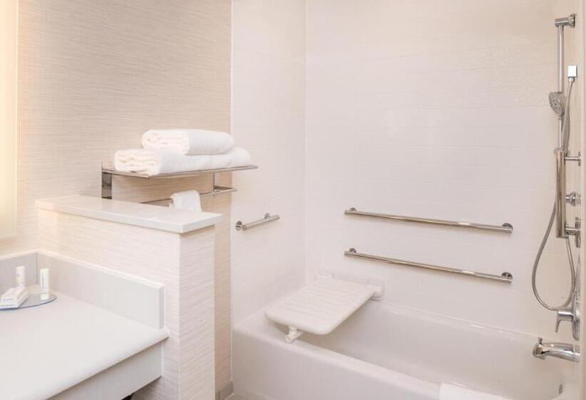 身障者適用スタンダードルーム, Fairfield Inn & Suites By Marriott Akron Stow
