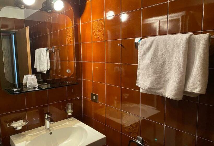 Pokój Standard, Friedemann