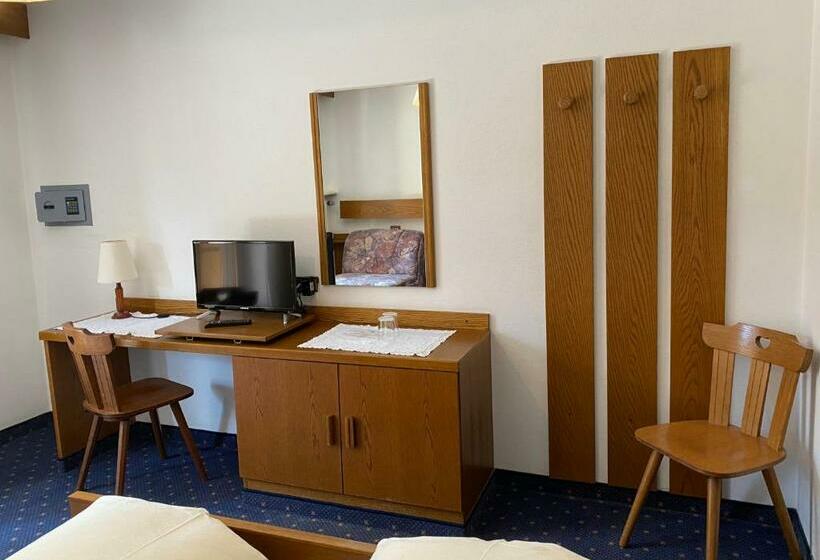 Pokój Standard, Friedemann