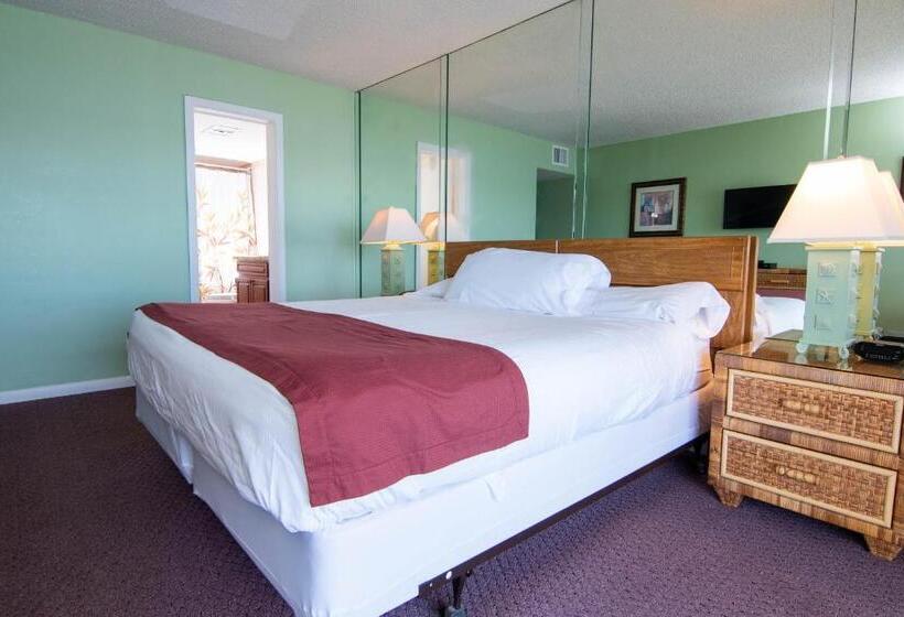 شقة غرفة واحدة, Palm Beach Waterfront Suites