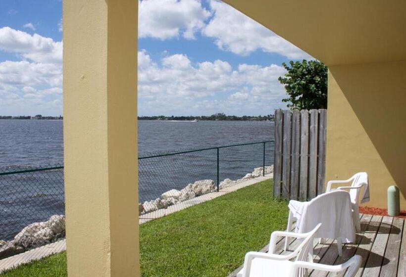 침실 2개 주택, Palm Beach Waterfront Suites
