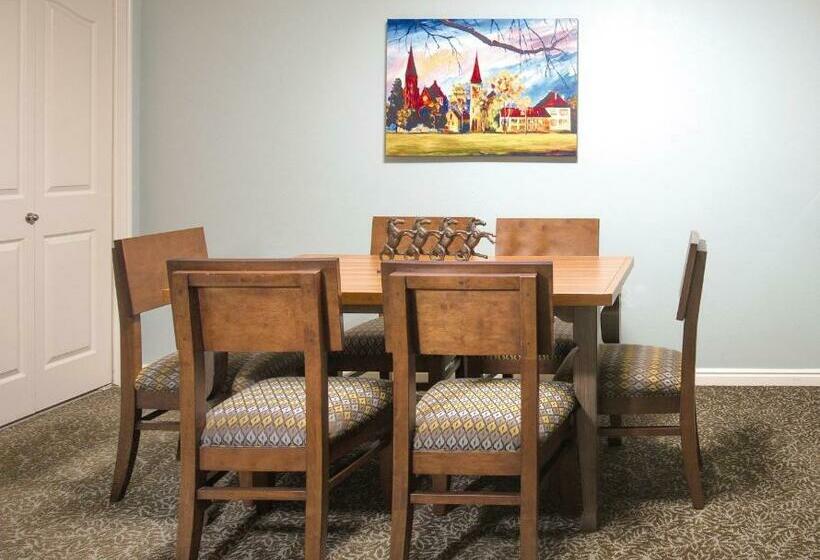 带2个卧室的套房, Worldmark Midway