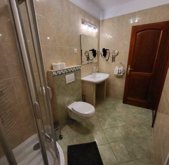 غرفة قياسية مطلة على الجبل, Bárna Vadászpanzió