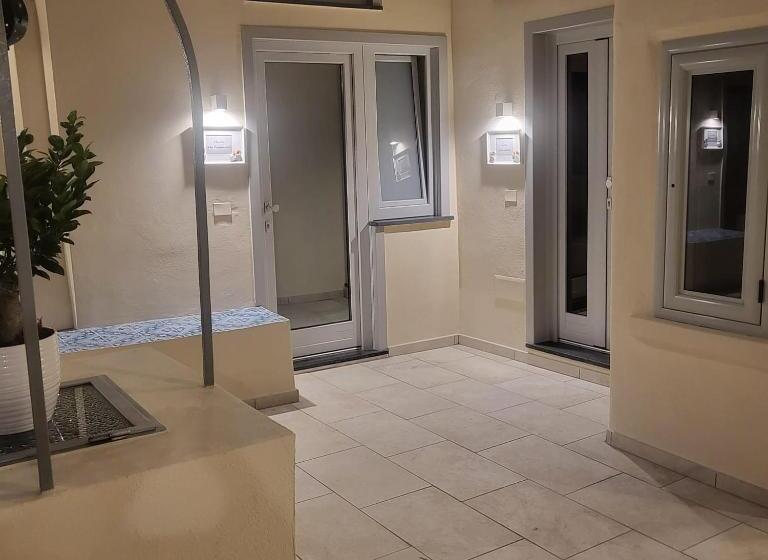 آپارتمان 1 خوابه با چشم‌انداز دریا, Palazzo Palumbo