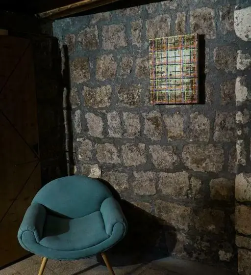 Deluxe Studio