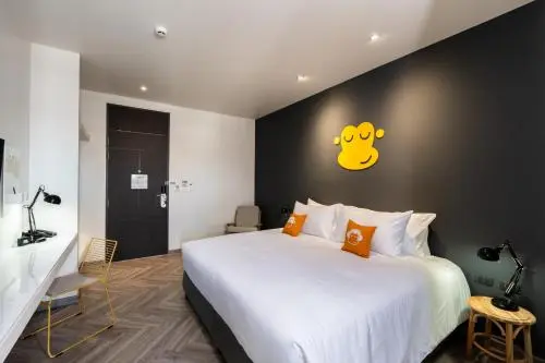 اتاق لوکس, Newly Opened   Blu Monkey Hub And Hotel Krabi Town