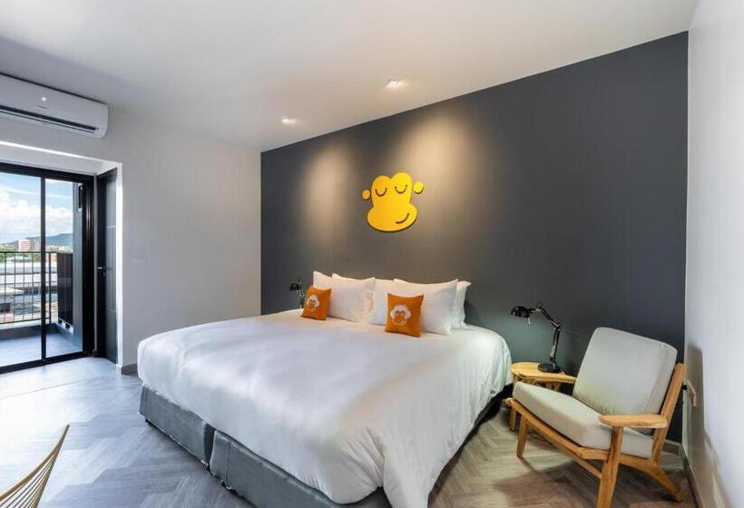 스탠다드 룸 킹사이즈 침대, Newly Opened Blu Monkey Hub And Hotel Krabi Town