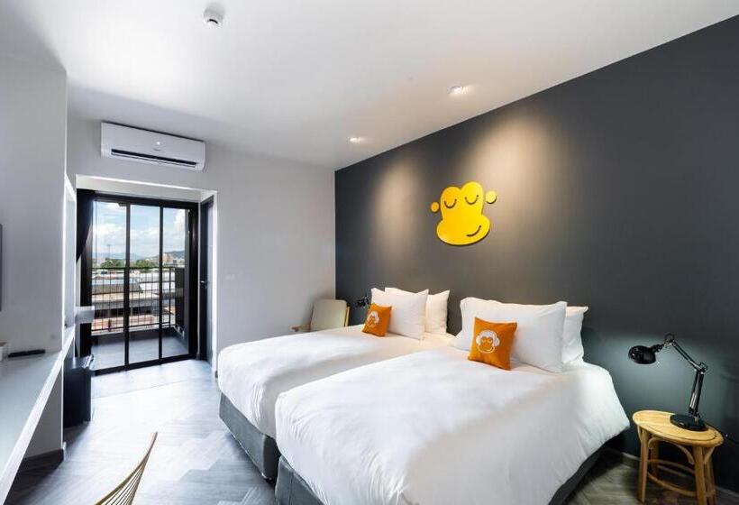 디럭스 룸, Newly Opened   Blu Monkey Hub And Hotel Krabi Town