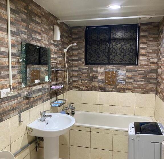 اتاق استاندارد چهار تخته, Ez Stay