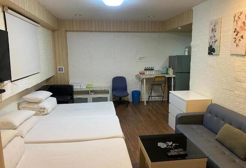 اتاق استاندارد چهار تخته, Ez Stay