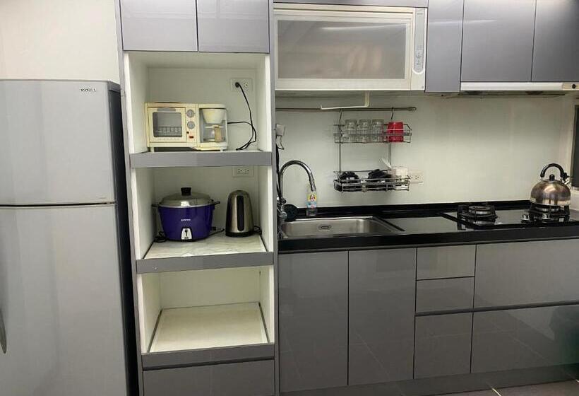 سوییت خانوادگی, Ez Stay