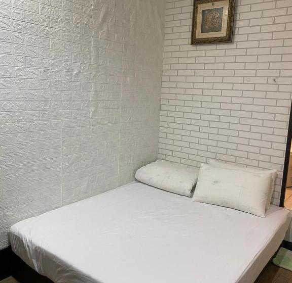 اتاق استاندارد, Ez Stay