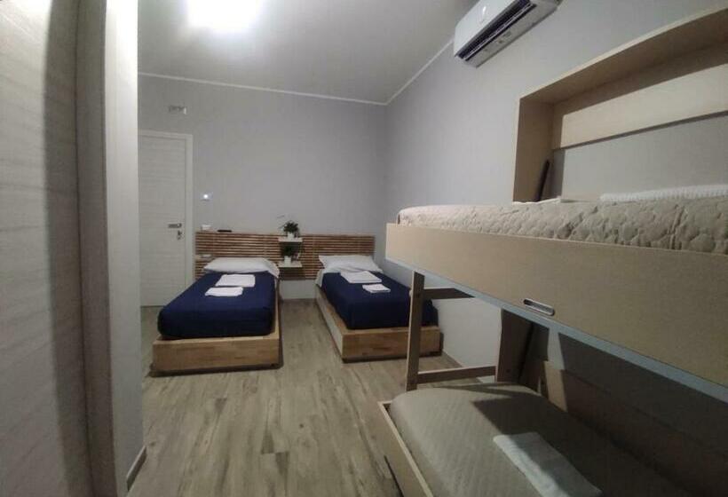 4인용 스탠다드 룸, Pietrapantone B&b