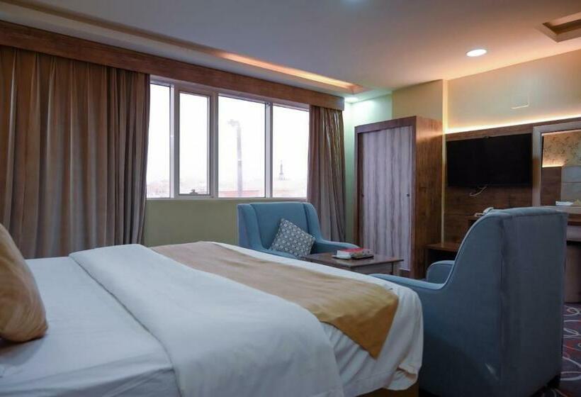 Perhestudio, Irtiad Hotelapart