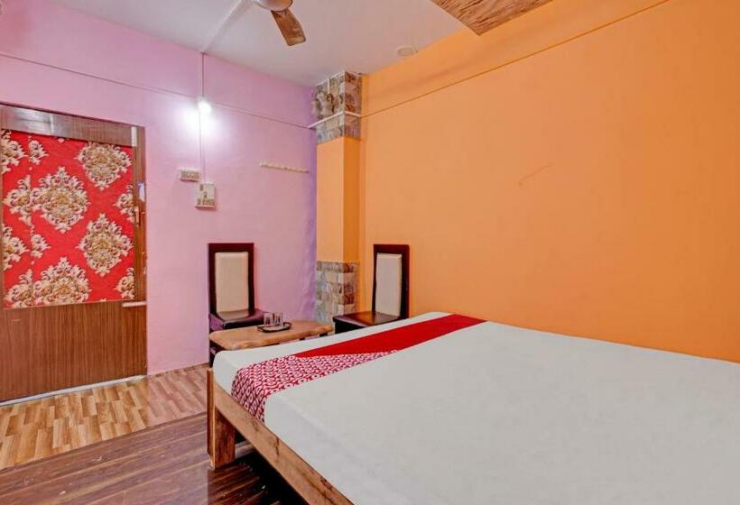 トリプルクラシックルーム, Oyo Flagship The Mast Guest House