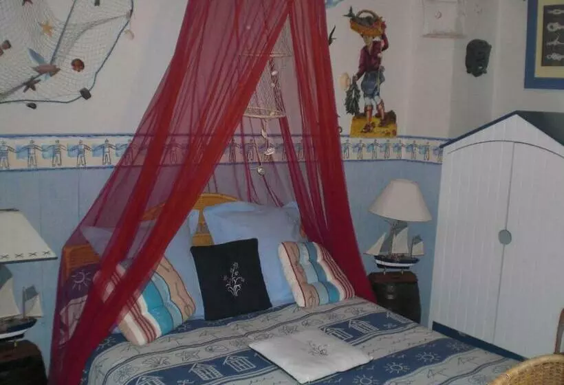 スタンダードルーム, Chambres D Hotes La Maison Bleue