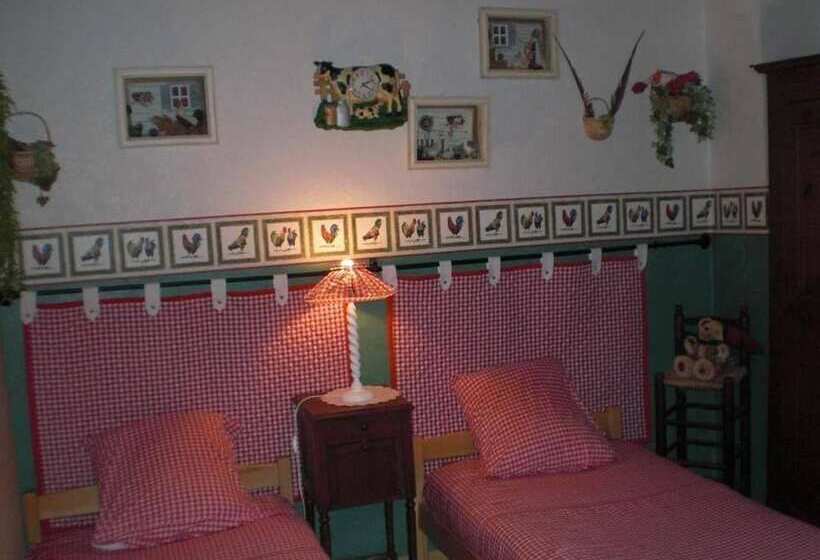 Четырехместный Номер Стандарт, Chambres D Hotes La Maison Bleue