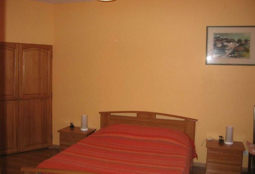 스탠다드 룸, Chez Robert Et Catherine