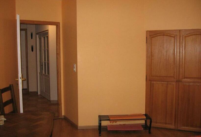 스탠다드 룸, Chez Robert Et Catherine