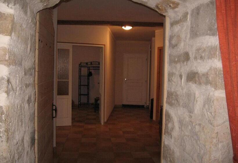 패밀리 스위트, Chez Robert Et Catherine