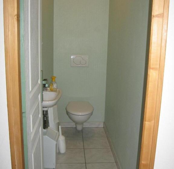 패밀리 스위트, Chez Robert Et Catherine