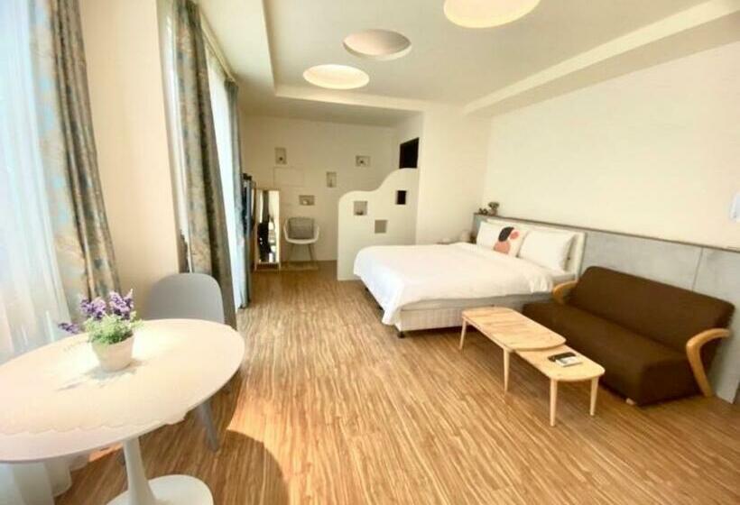 اتاق سوپریور, Honey B&b
