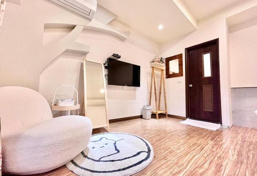 اتاق استاندارد با بالکن, Honey B&b