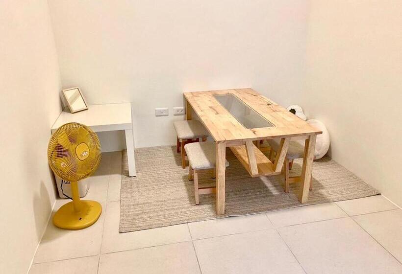 اتاق استاندارد چهار تخته, Honey B&b