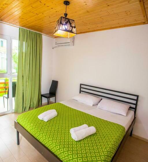 اتاق لوکس, Kaprovani Sand