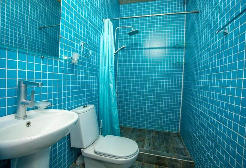 اتاق لوکس با بالکن و چشمانداز دریا, Kaprovani Sand