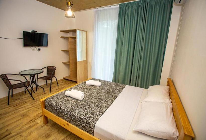 اتاق لوکس با بالکن و چشمانداز دریا, Kaprovani Sand