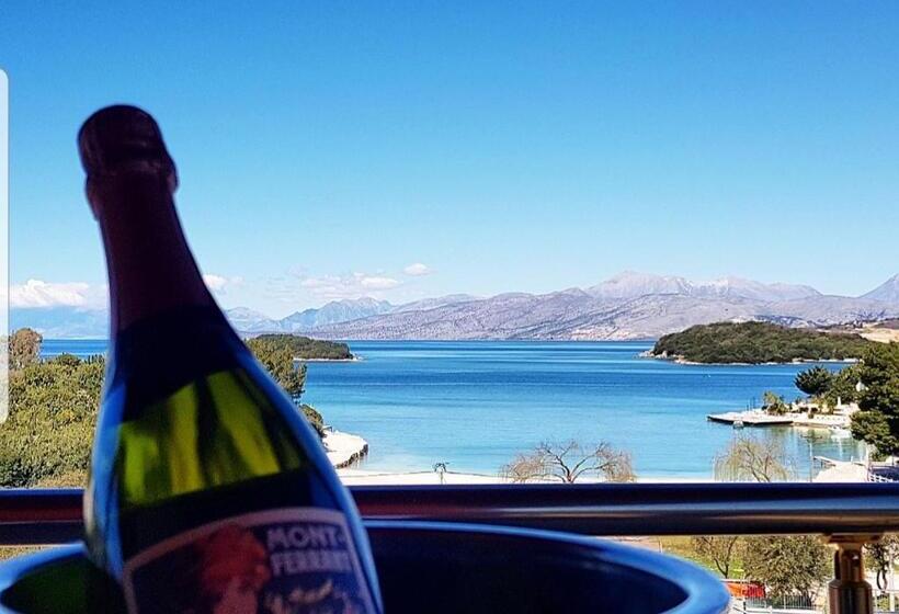 高级套房, Lula Ksamil