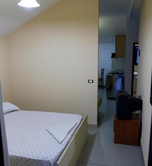 חדר סטודיו סטנדרד, President