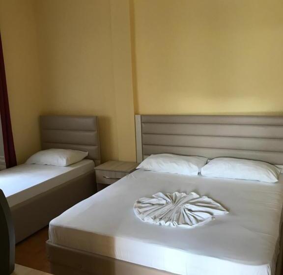 חדר סטודיו סטנדרד, President