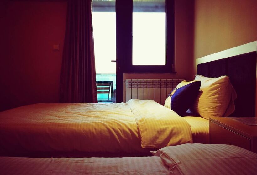 اتاق استاندارد, Top Boutique