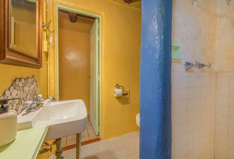 اتاق استاندارد, Cornado Motel Nostalgic Adobe Motel