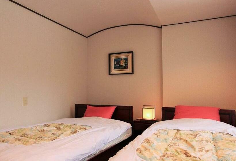 스위트, 三朝温泉 桃園館