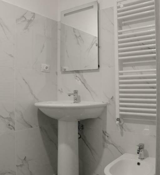 标准间, Gambara Guests House